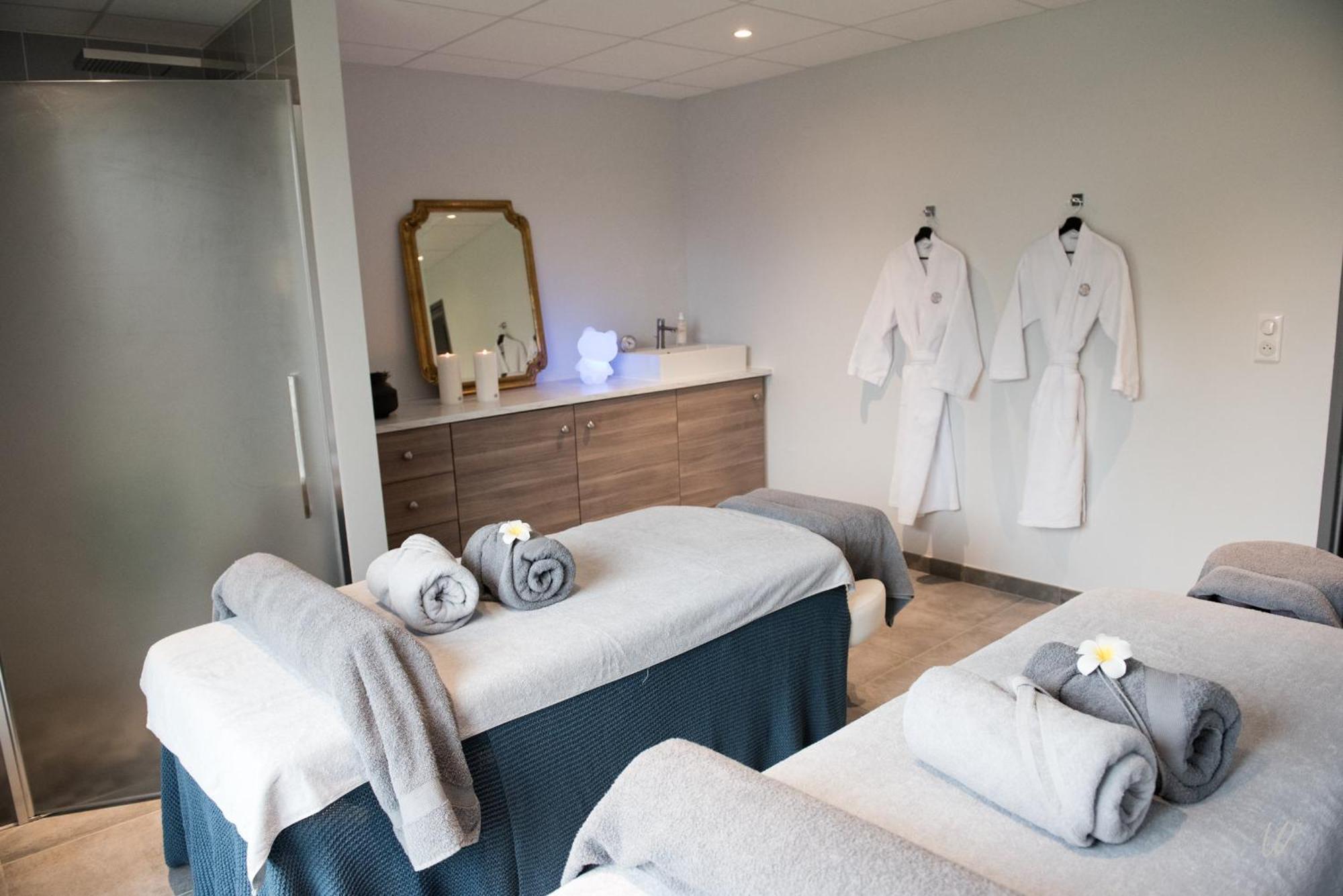 Armes De Champagne Hotel 4*