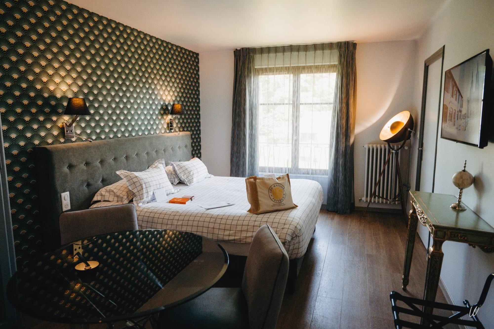Armes De Champagne Hotel
